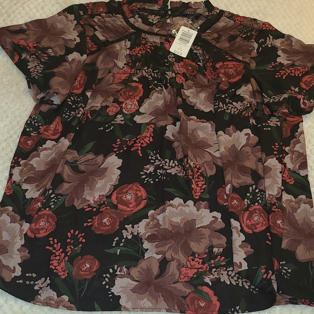Torrid blouse - Picture 2 of 3